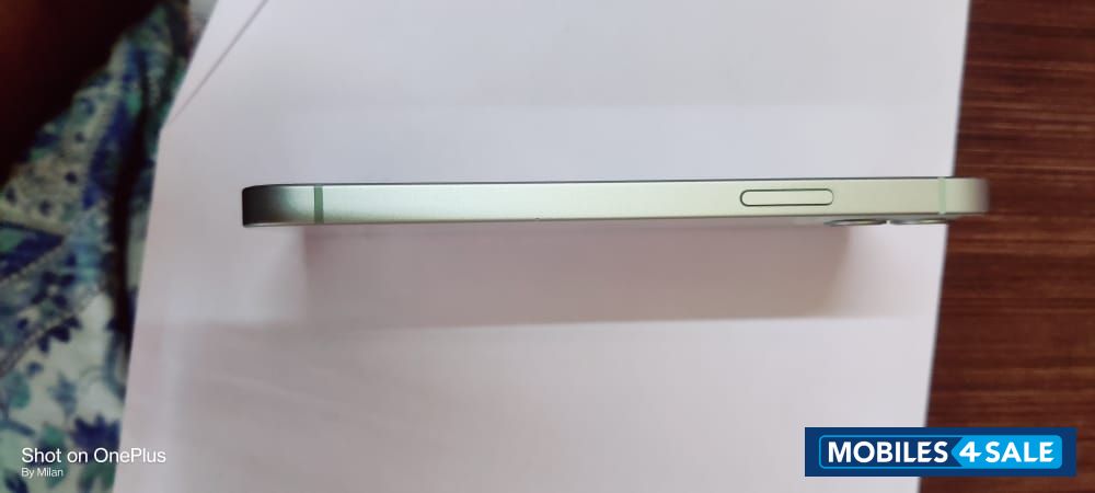 Green Apple iPhone