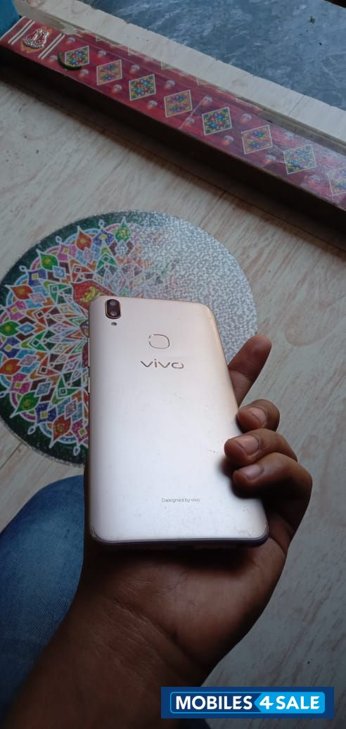 Vivo  V9