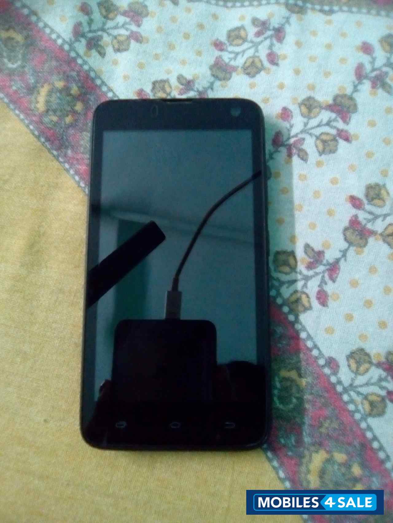 Micromax  Q339