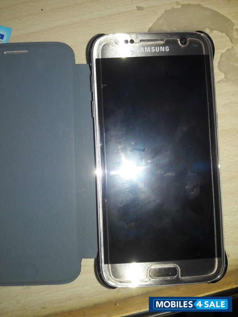 Samsung  Galaxy s7 gold