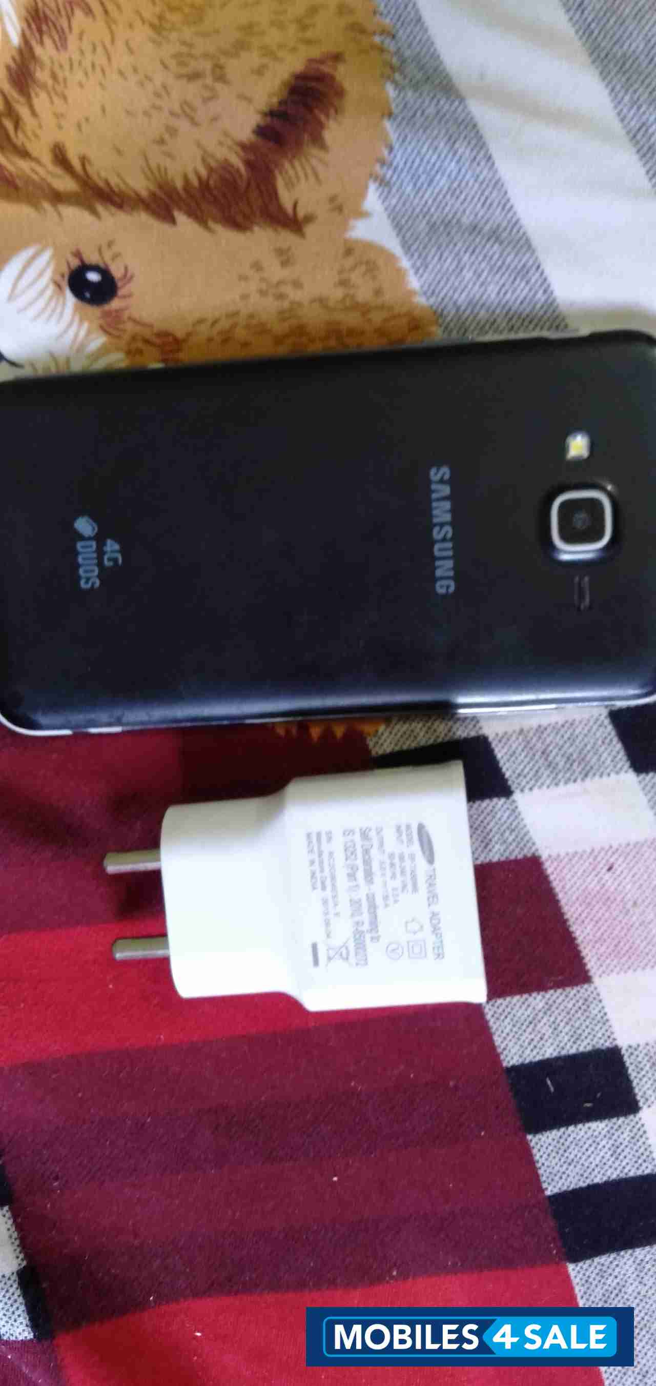 Samsung  J7 2015