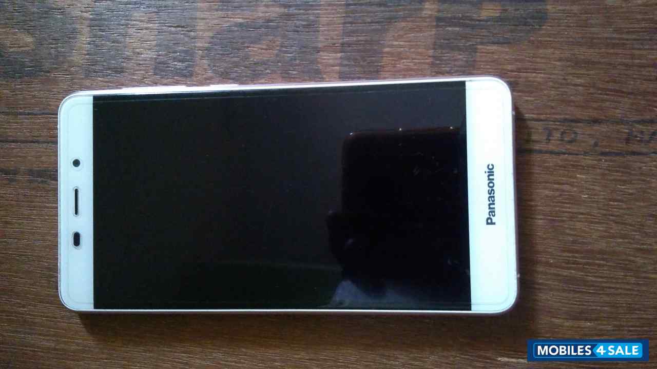 Panasonic  Eluga arc 2