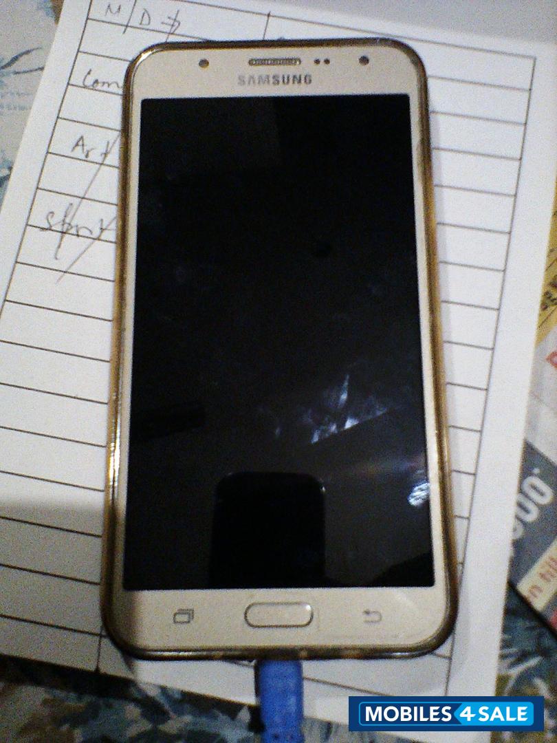 Samsung  Galaxy J7