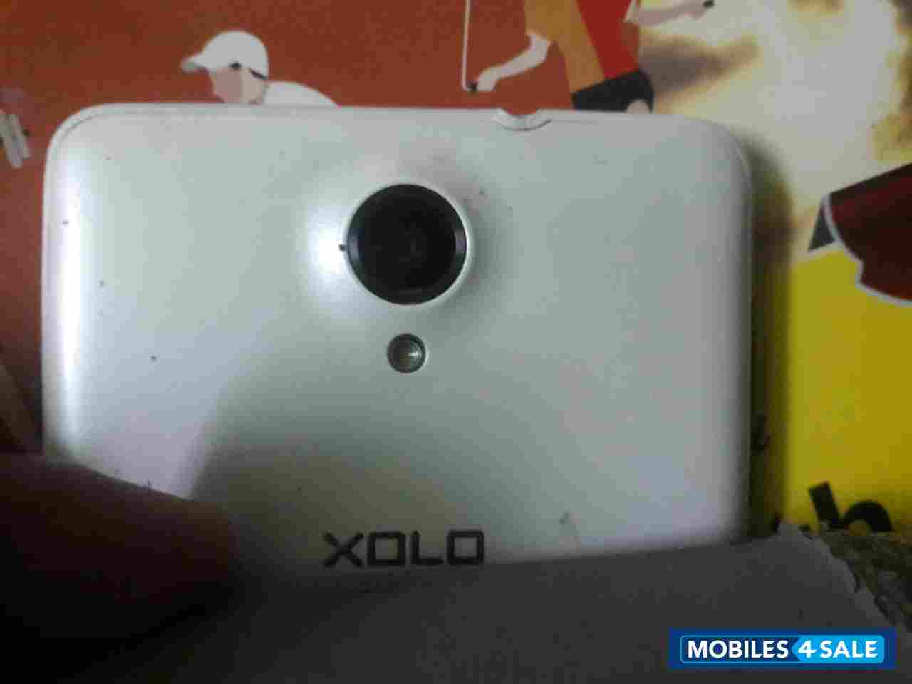 White Xolo  Q 1000