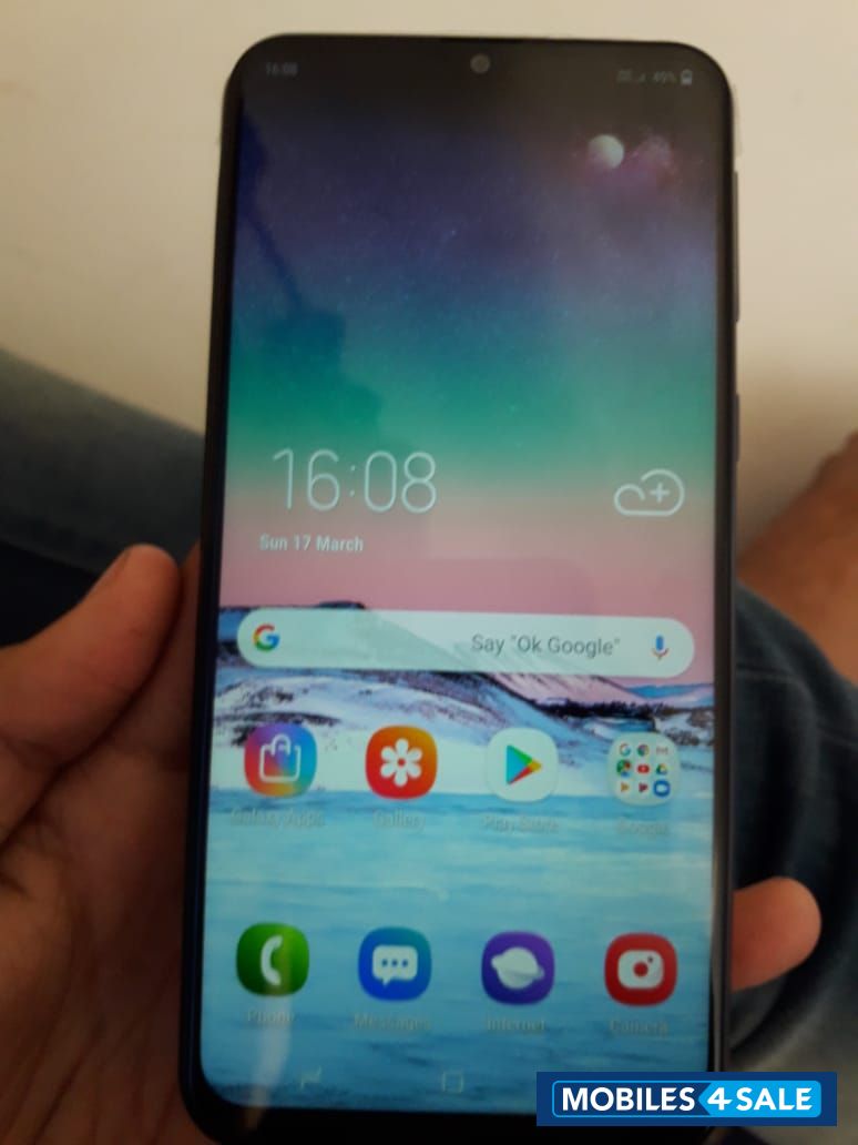 Samsung  M20