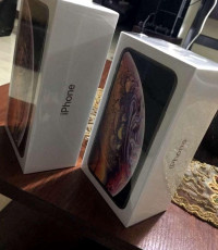 Apple  iPhone Xs Max