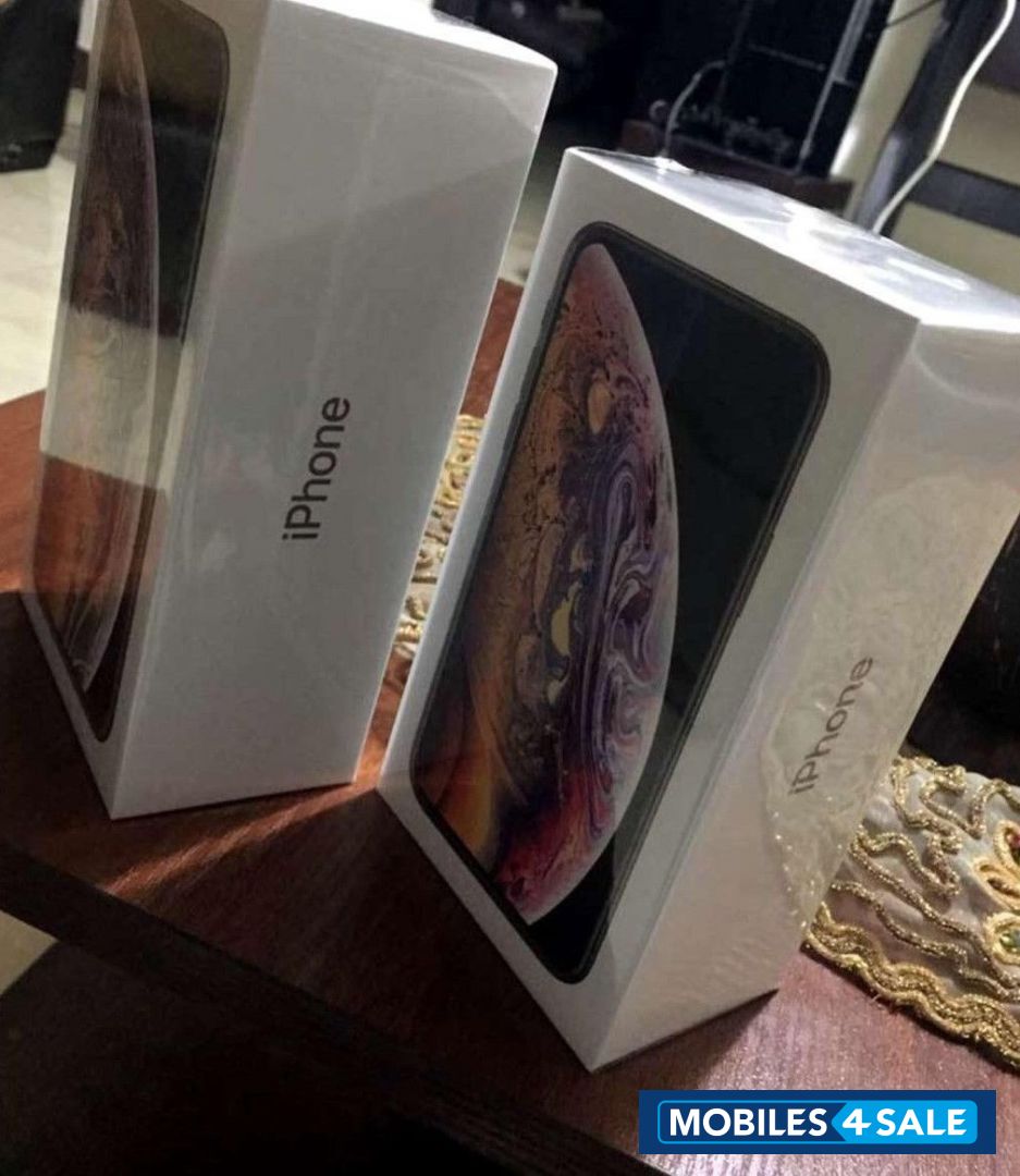 Apple  iPhone Xs Max