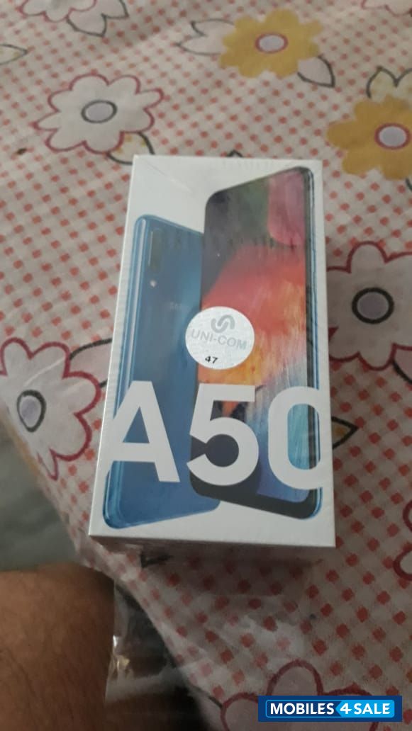 Samsung  Galaxy  A50