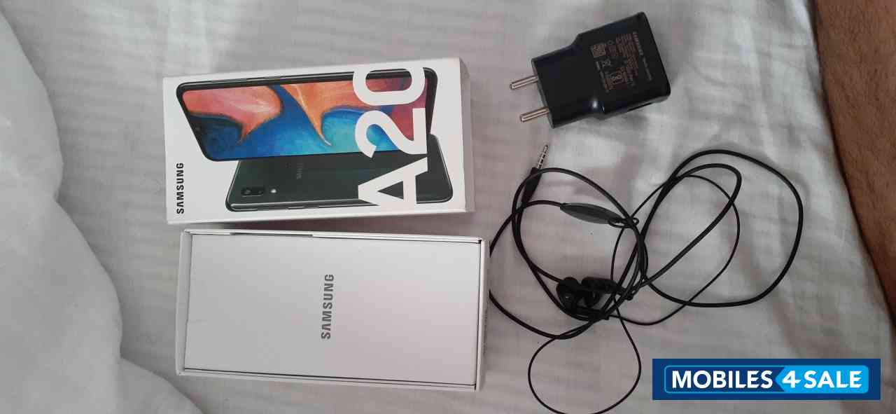 Samsung  A20