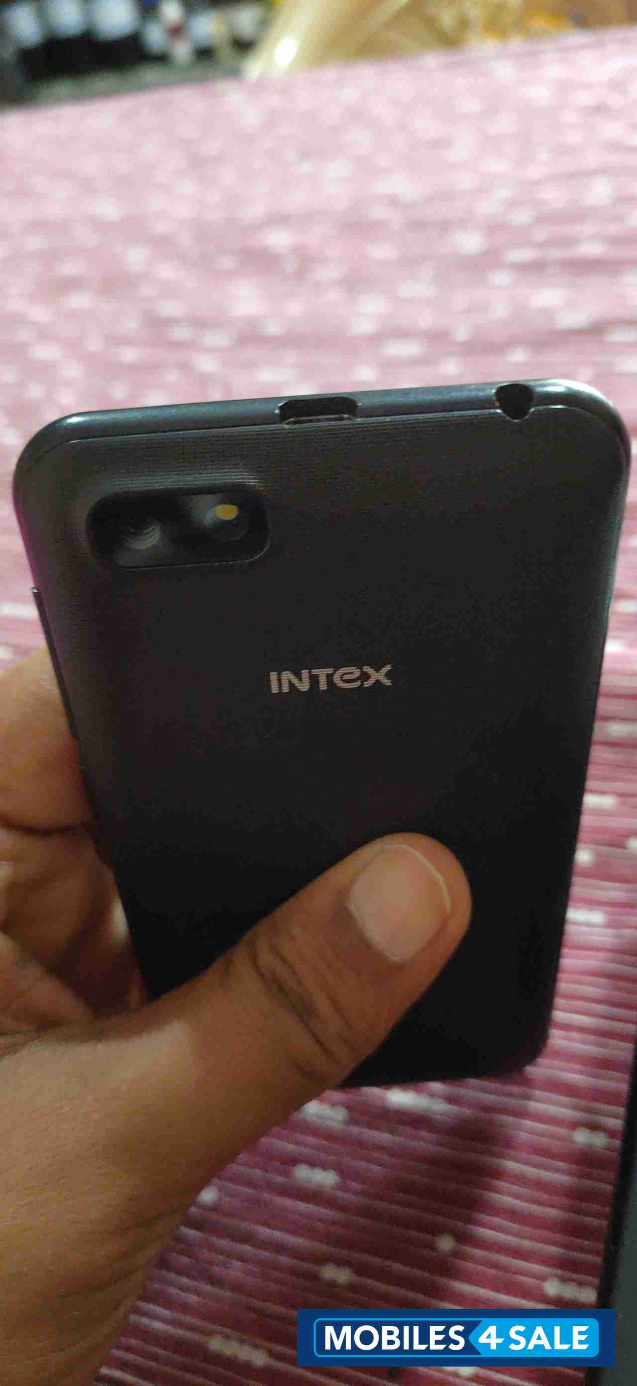 Intex  Aqua play