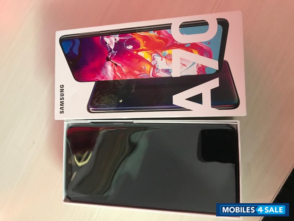 Samsung  galaxy a70