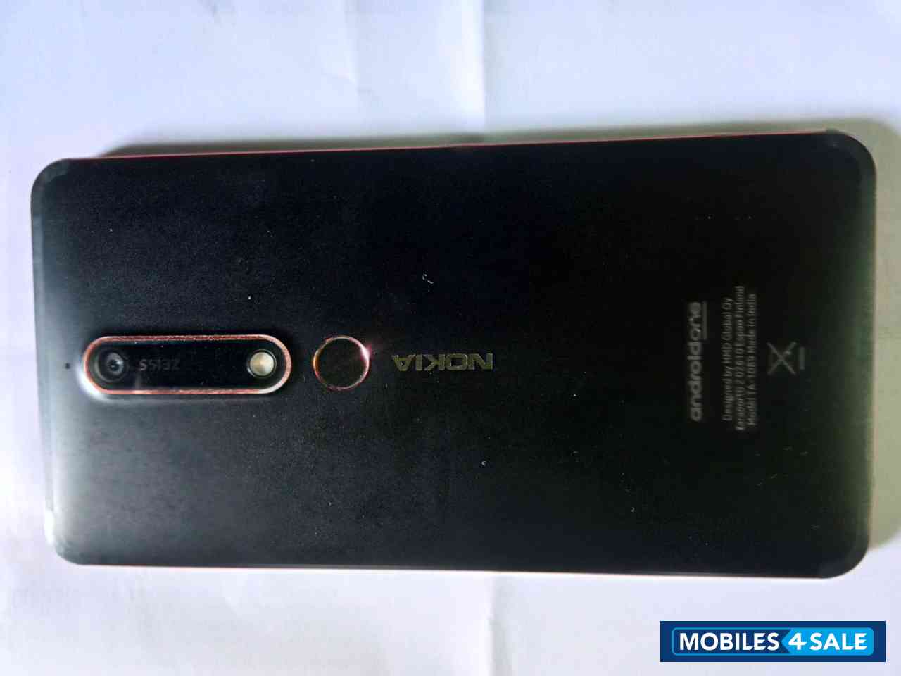 Black Gold Nokia  6.1