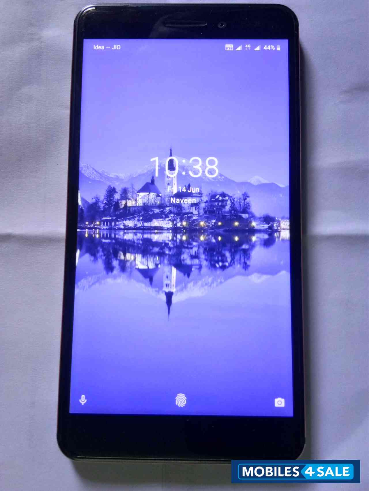 Black Gold Nokia  6.1