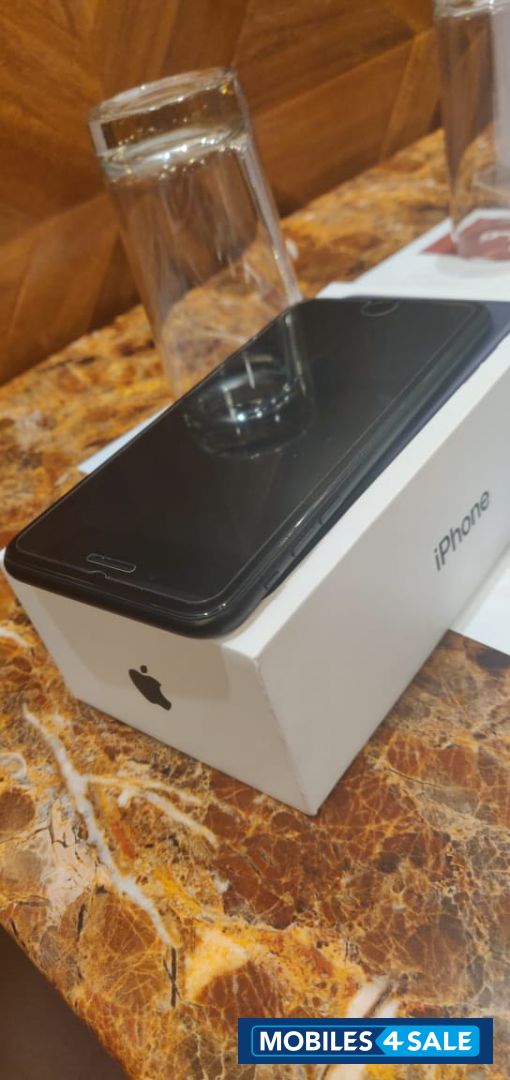 Jet Black Apple  iphone 7 plus 256gb jet black