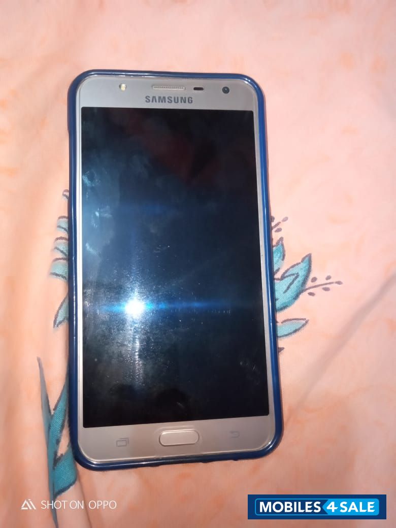 Samsung  samsung galaxy j7 nxt