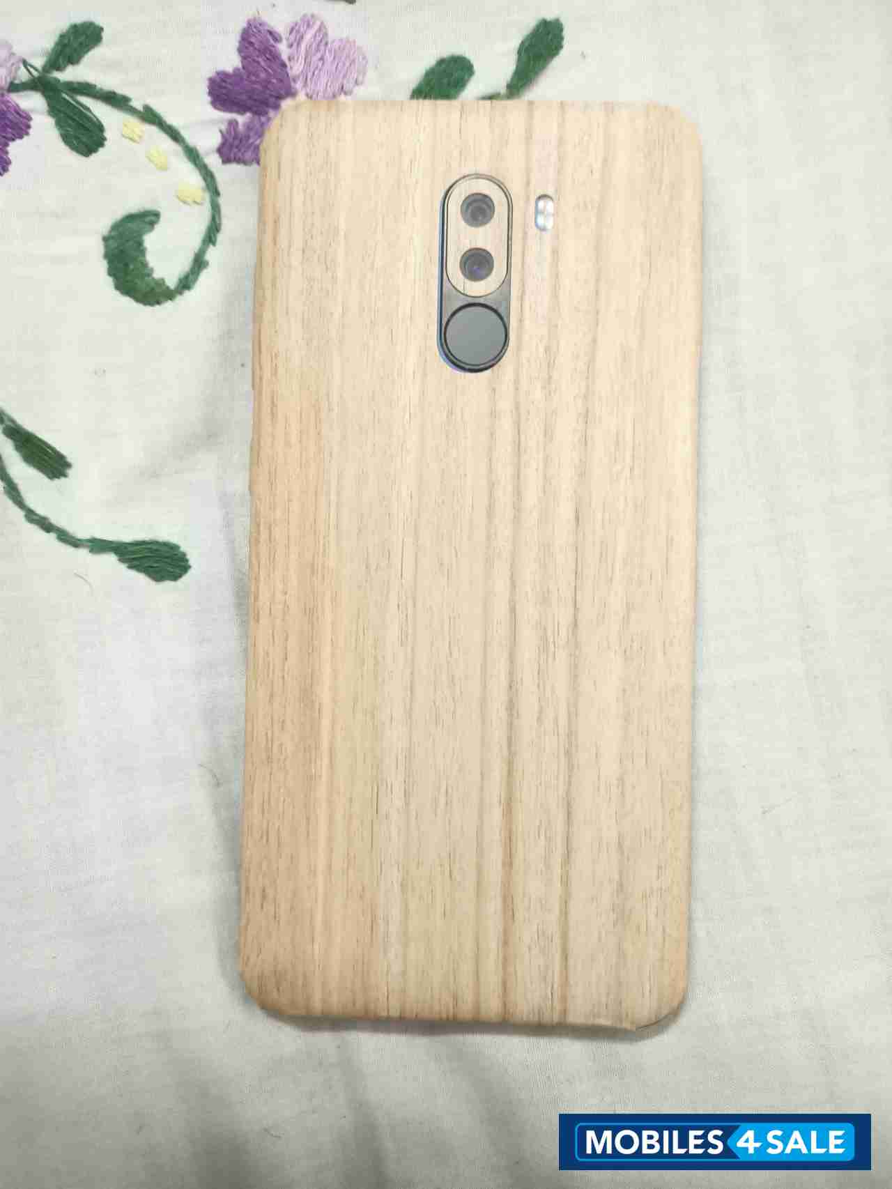 Xiaomi  Poco f1 6/128