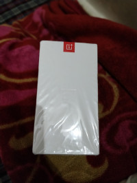 OnePlus  5T