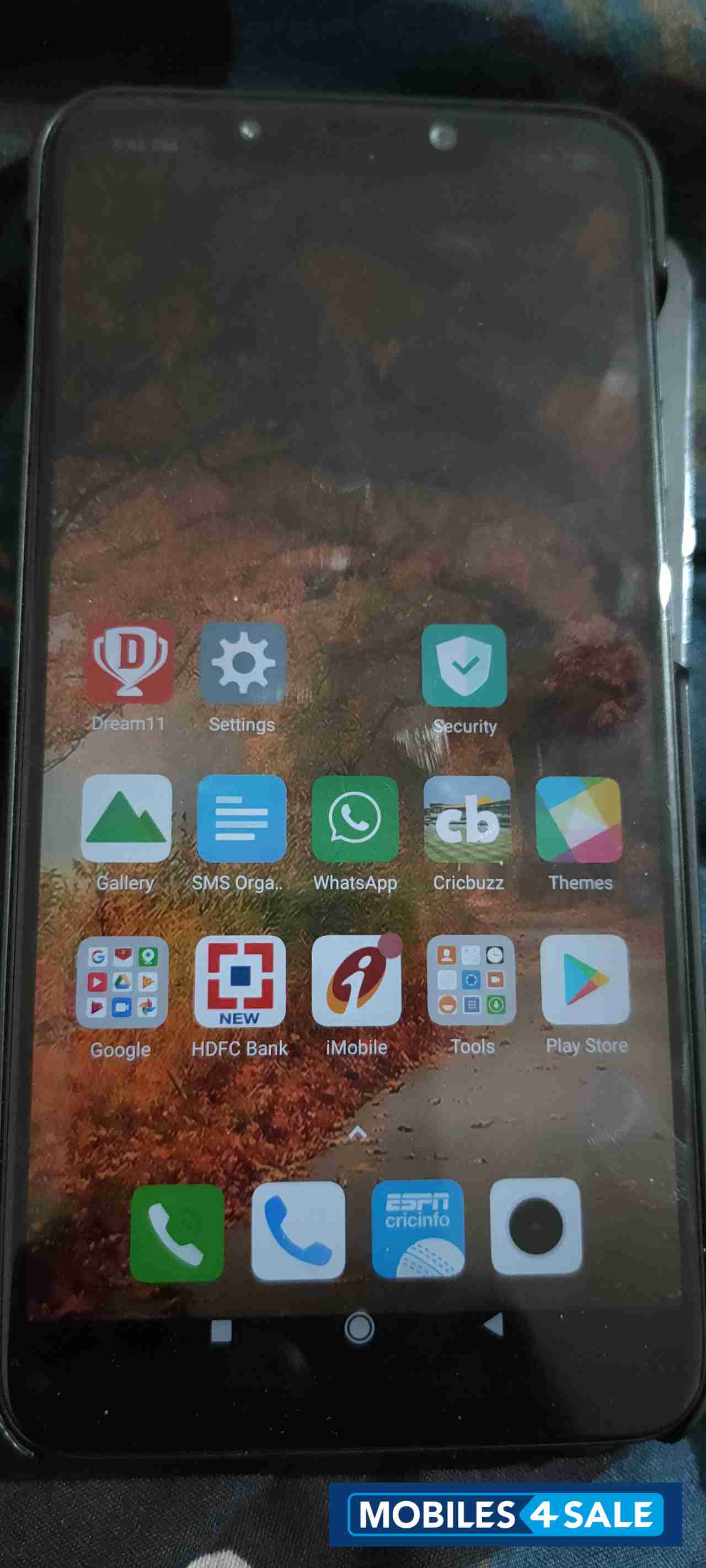 Xiaomi  Poco f1 8gb Room and 256gb internal memory