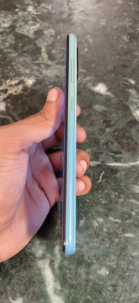 Blue Samsung  Galaxy m40