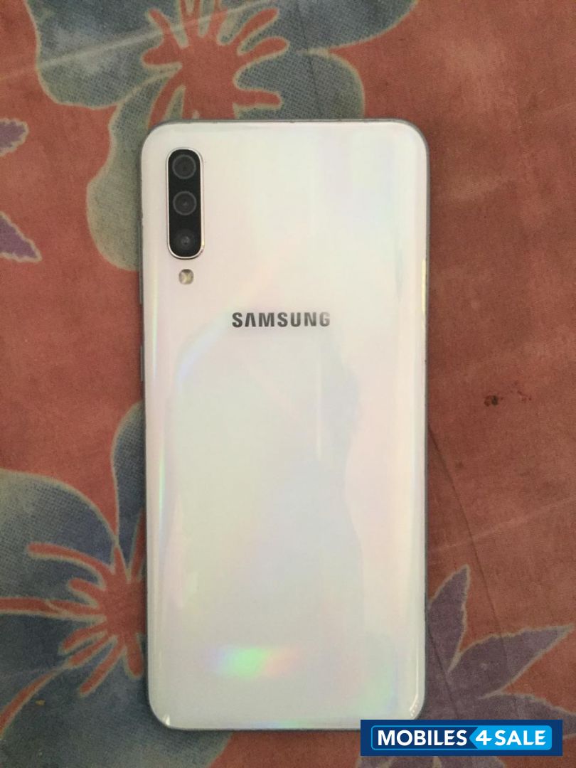 Samsung  Samsung Galaxy A50