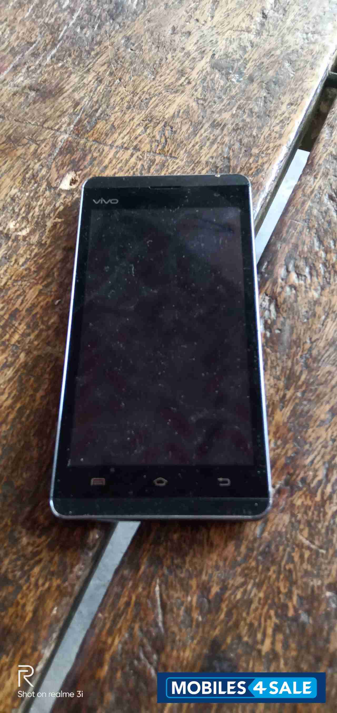 Vivo  Vivo y28