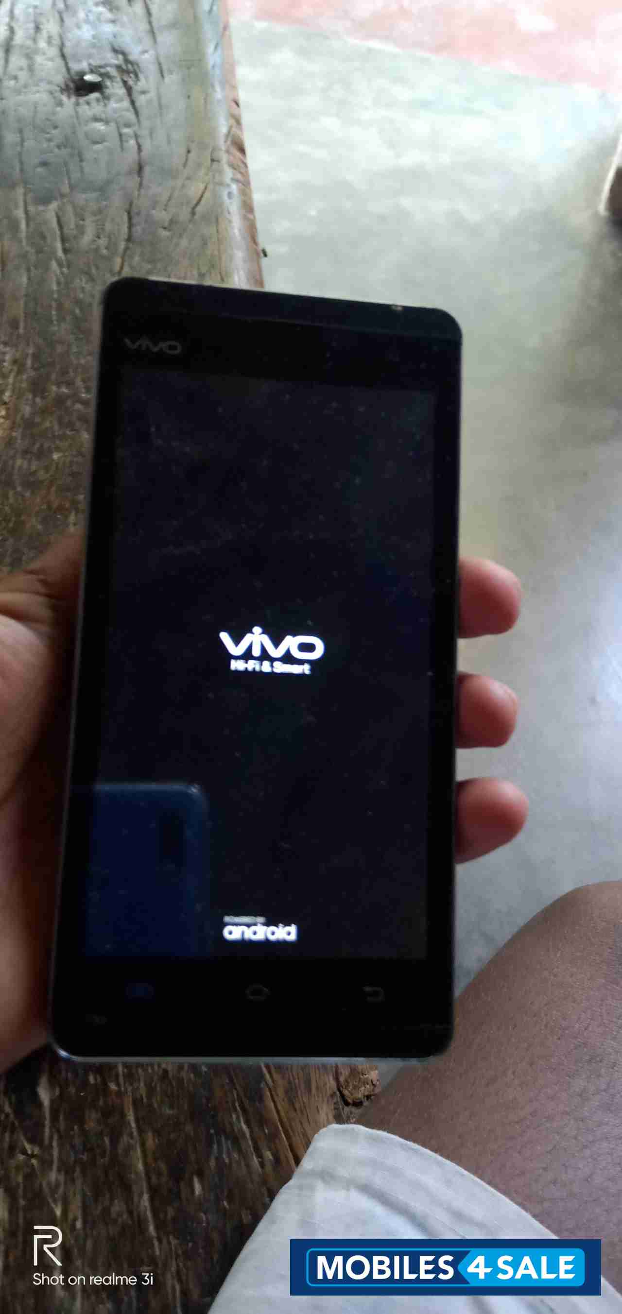 Vivo  Vivo y28