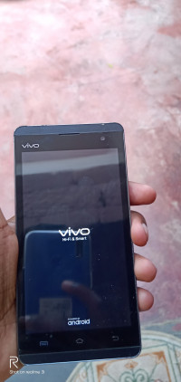 Vivo  Vivo y28