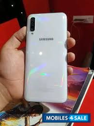 Samsung  A50