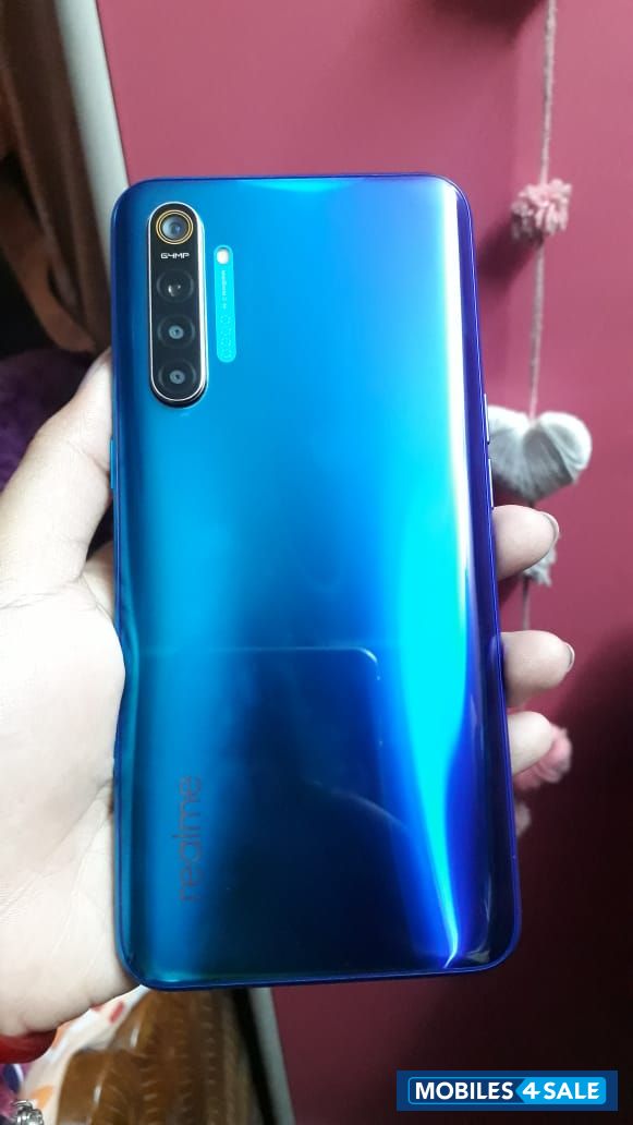 Realme  Xt