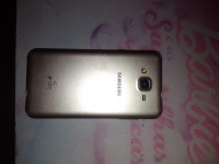 Samsung  Galaxy j7