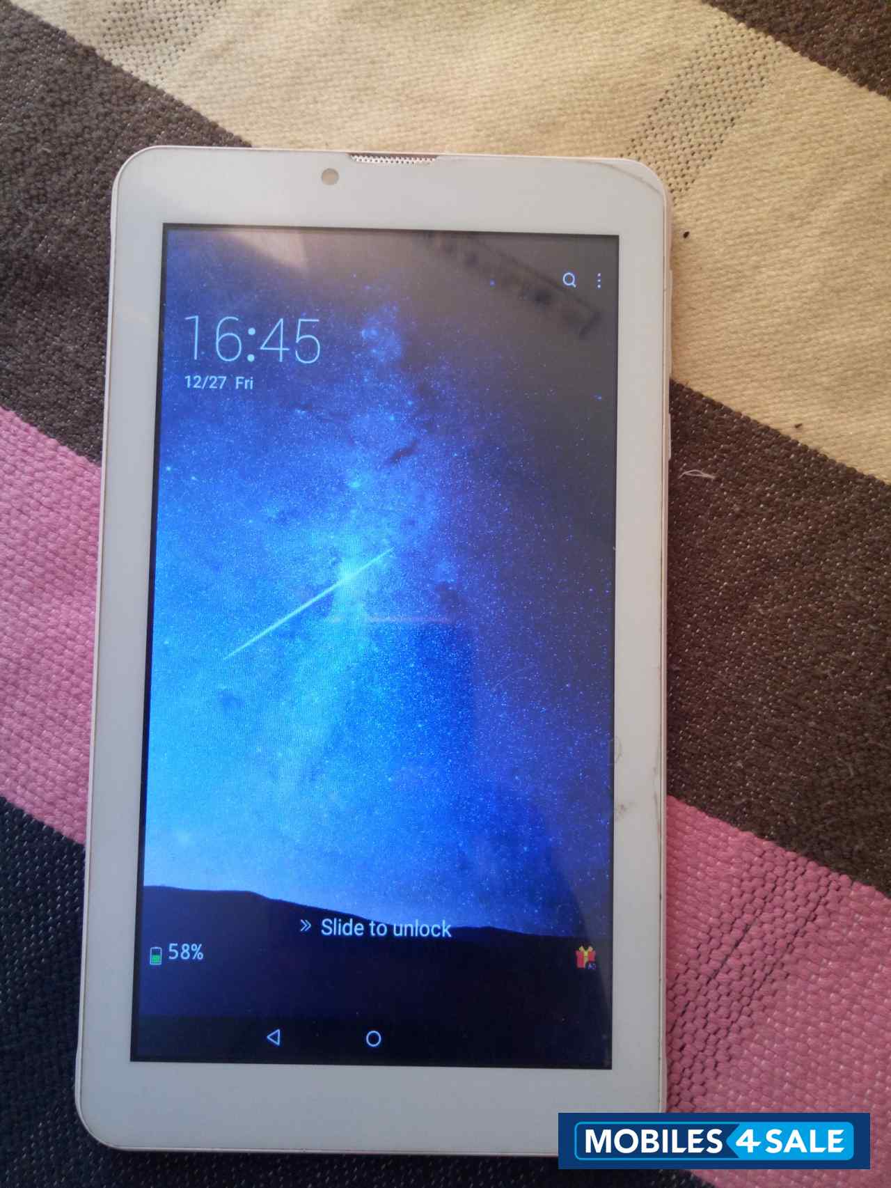 White IKALL 4G Volte dual sim calling tablet