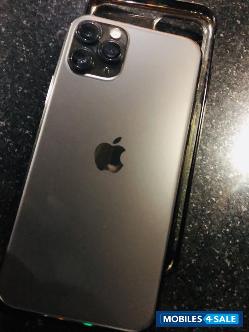 Apple  iPhone 11 pro 64gb