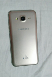 Samsung  j5