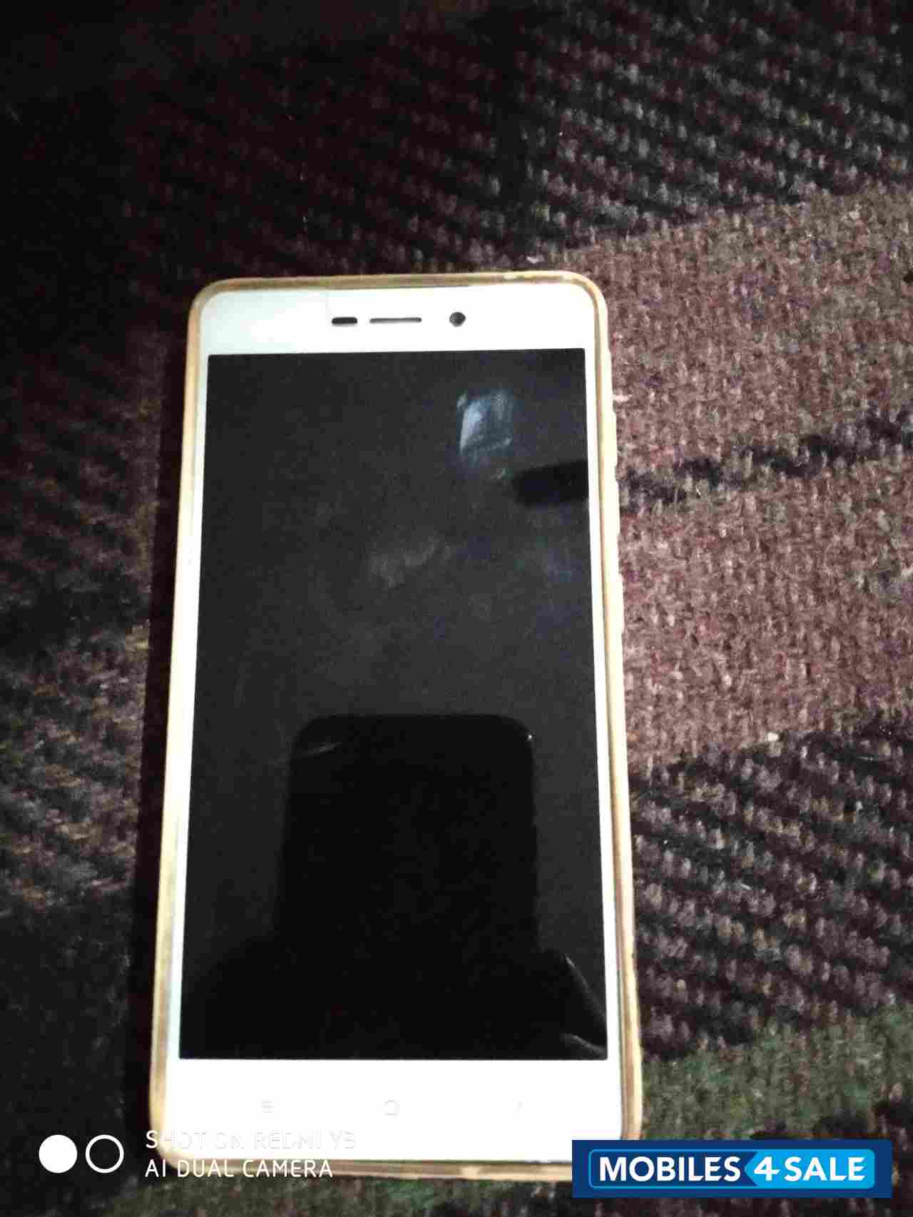 Silver Xiaomi Redmi 3S