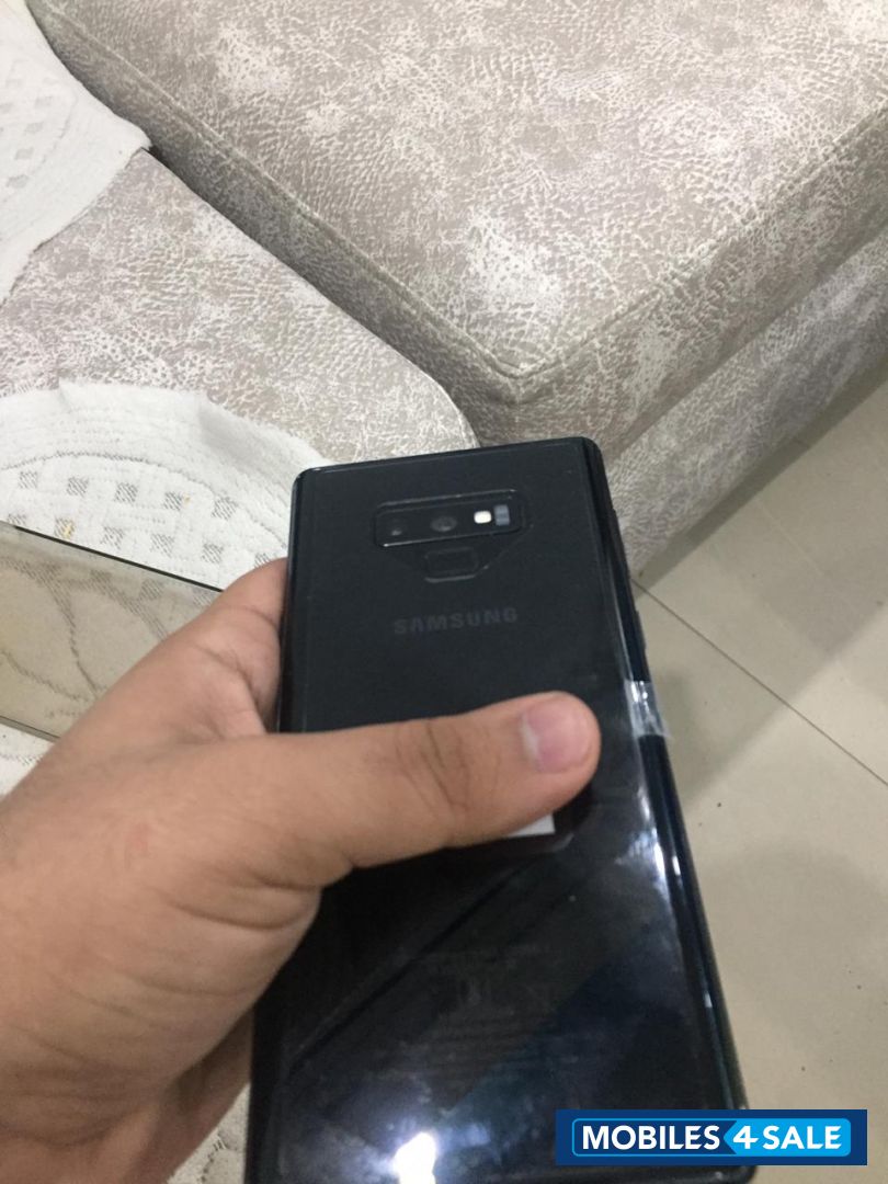 Black Samsung  Galaxy note 9