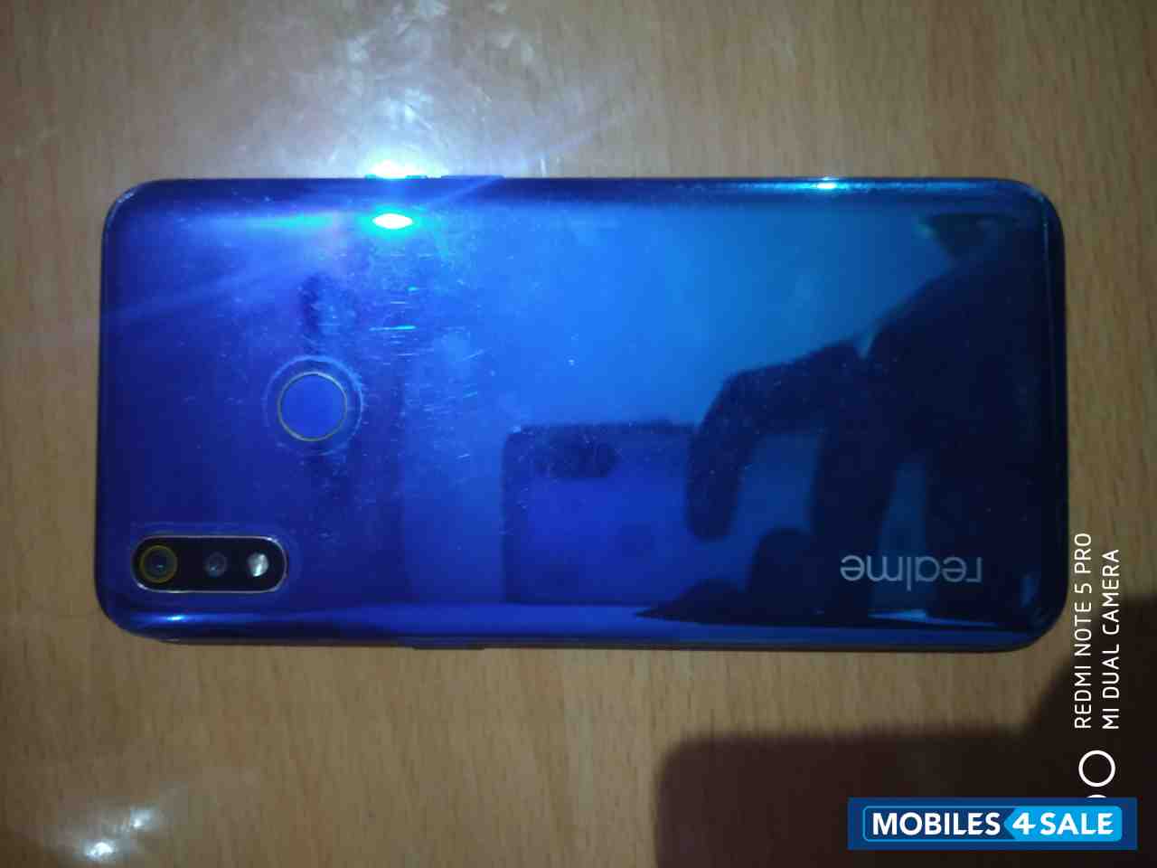 Blue Realme  3