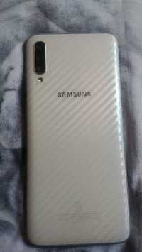 Samsung  Galaxy A 70