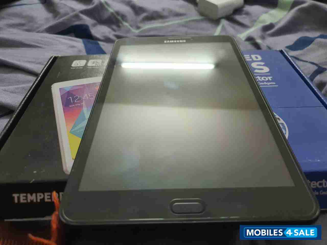 Black Samsung  Tab A SM-T385