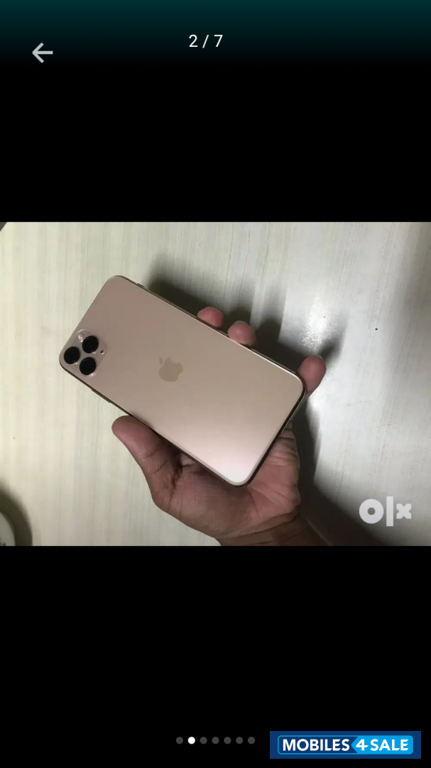 Gold Apple  I phone 11 po