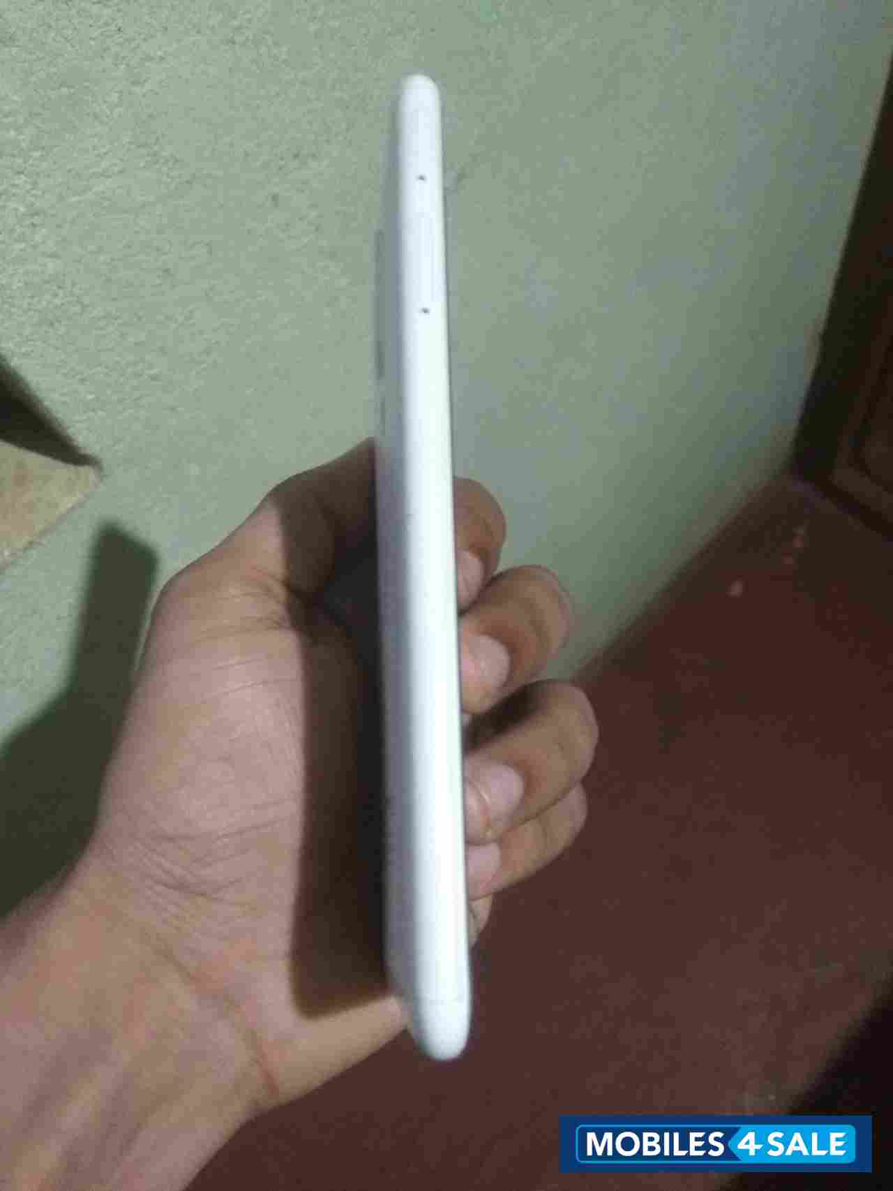 White Nokia  3.1 plus