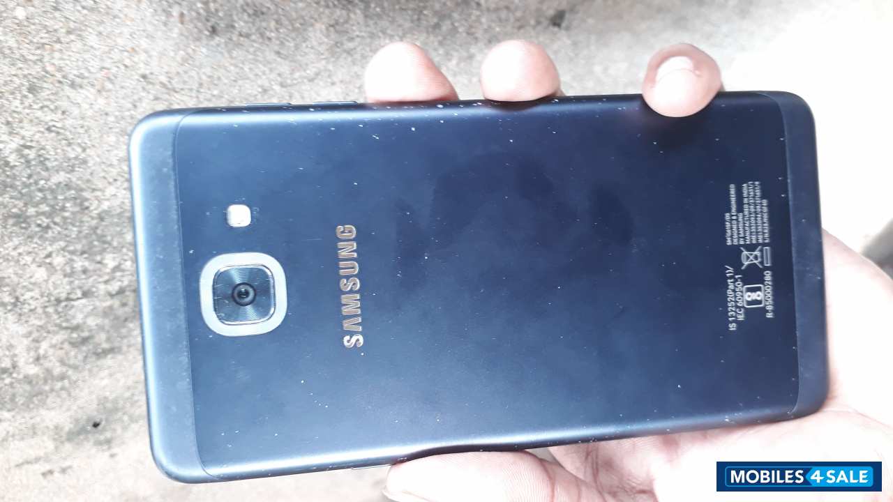 Samsung  galaxy j7 max