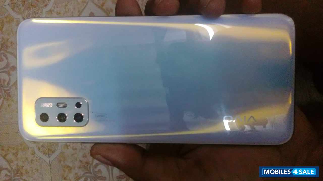 Vivo  V17