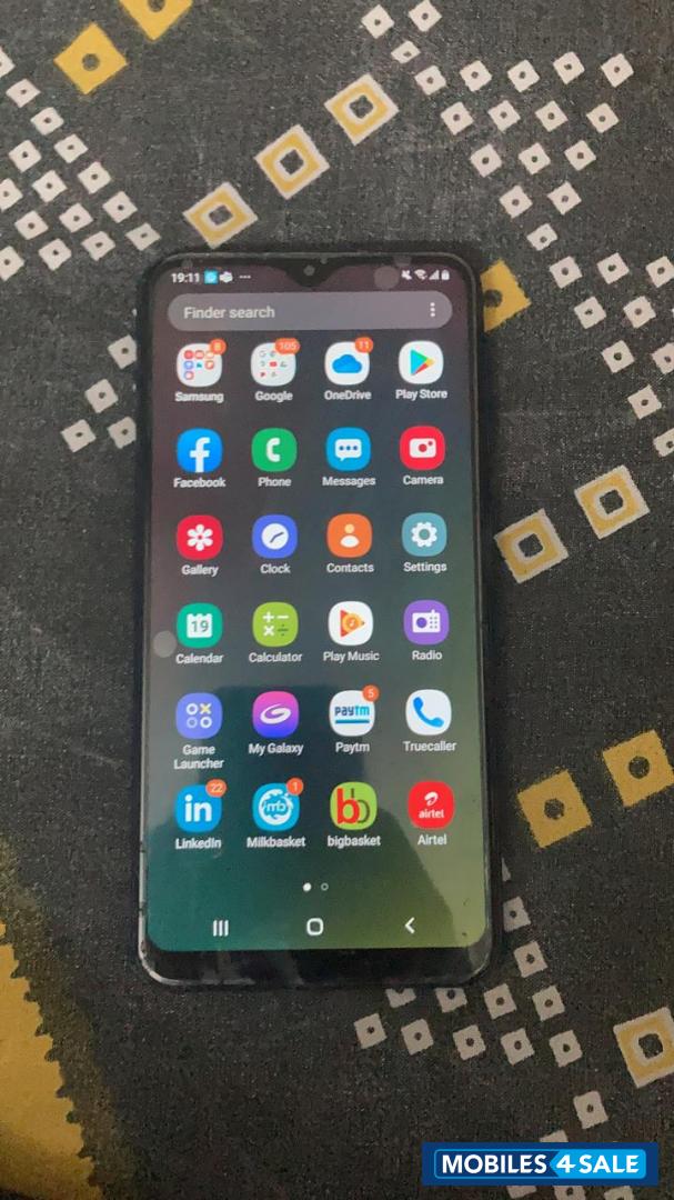 Samsung  galaxy m10