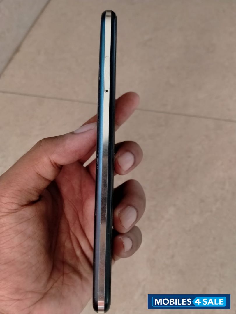 Sapphire Blue Nokia  8.1