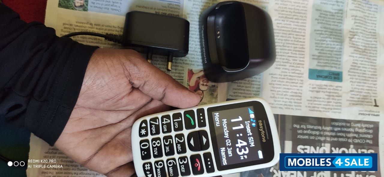 Easyphone grand senior citizens phone with charger