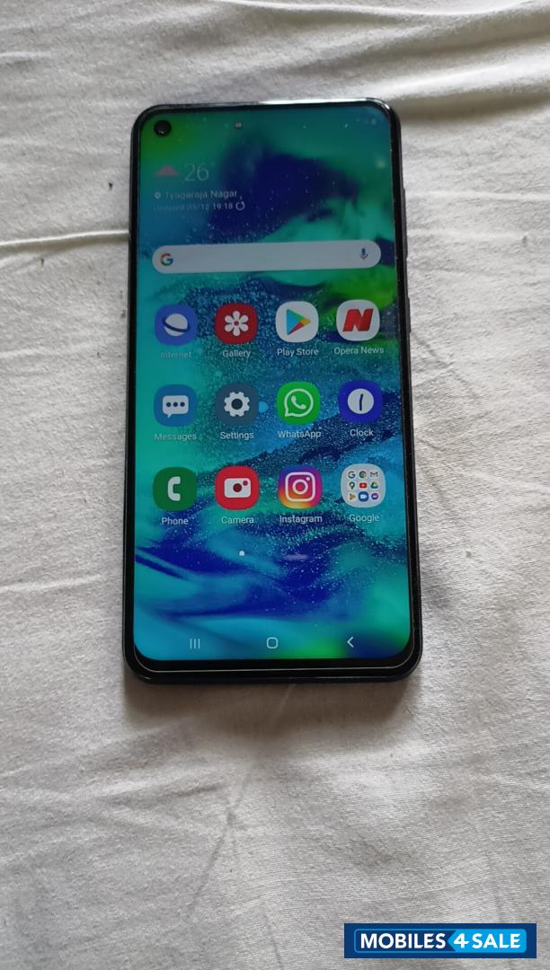 Samsung  Galaxy m40