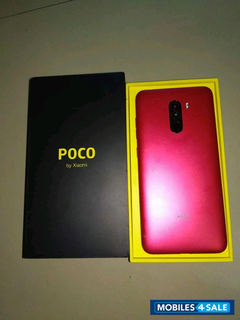 POCO  F1