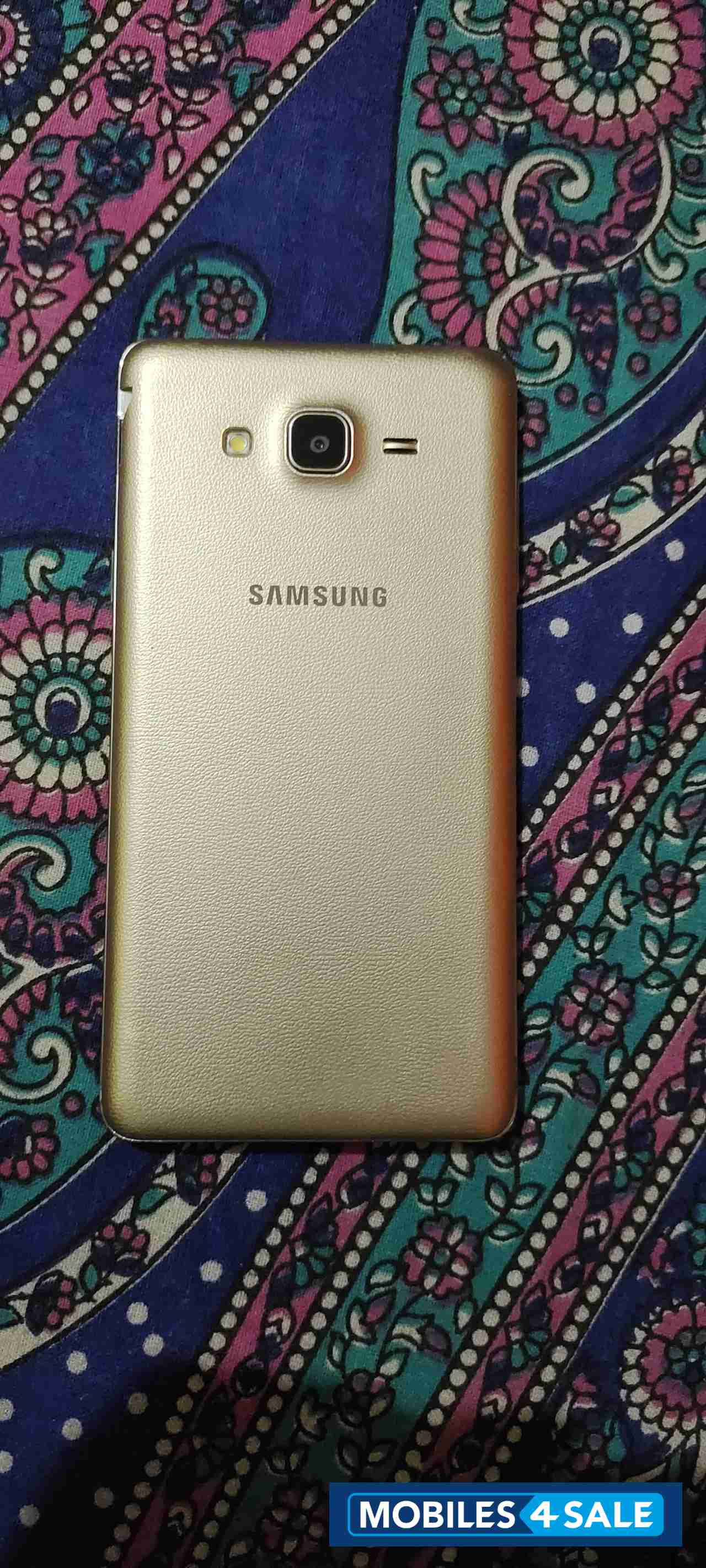 Samsung  Galaxy on 7 pro