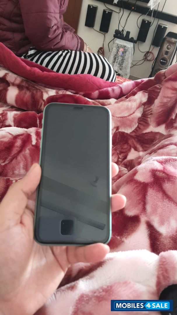 Apple  iPhone 11 64 gb