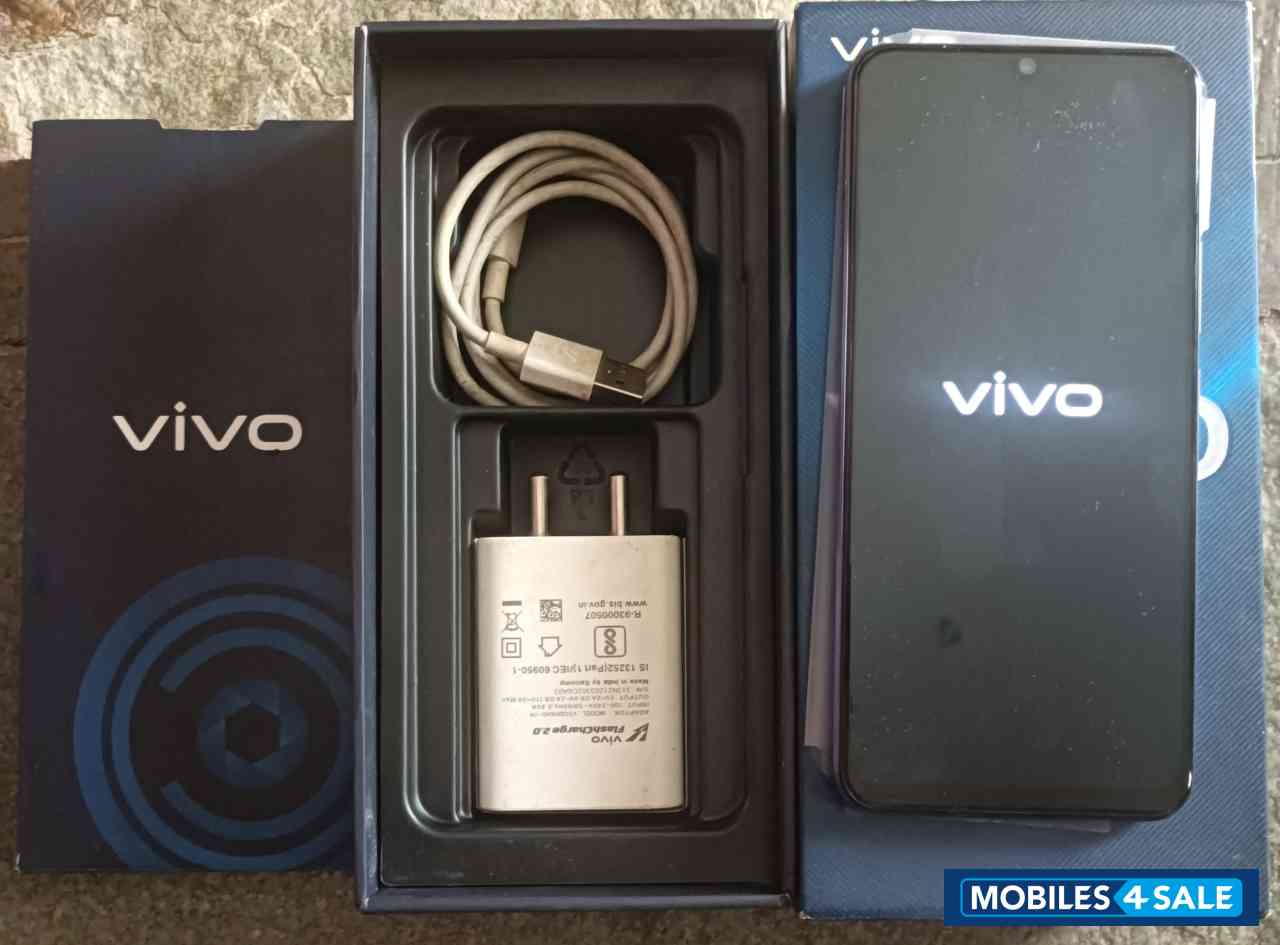 Vivo  V20